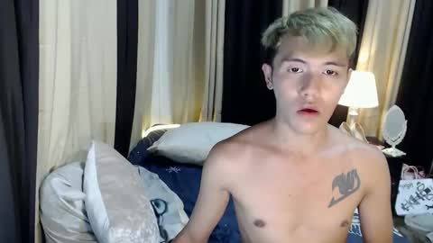 Snapshot of little_pauoie chatting on 21, 12, 2025 Pauoie online show from 21, 12, 2025