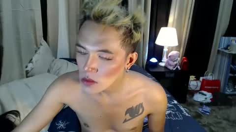 Snapshot of little_pauoie chatting on 22, 12, 2025 Pauoie online show from 22, 12, 2025