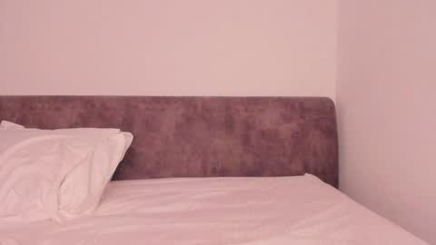 Snapshot of little_red_diamond chatting on 13, 12, 2024 hey im anna online show from 13, 12, 2024