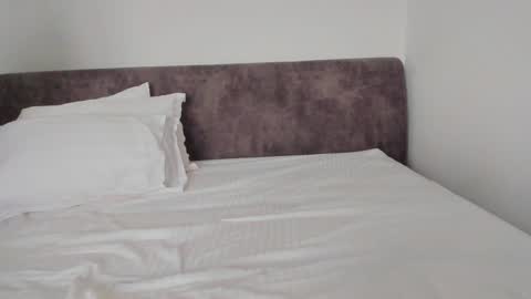 Snapshot of little_red_diamond chatting on 13, 1, 2025 hey im anna online show from 13, 1, 2025