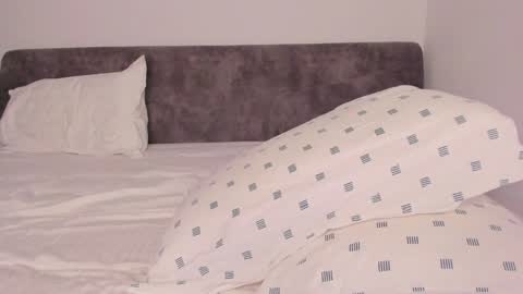 Snapshot of little_red_diamond chatting on 20, 1, 2025 hey im anna online show from 20, 1, 2025