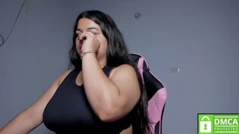 Snapshot of little_shaara chatting on 19, 9, 2025 Shaara  online show from 19, 9, 2025