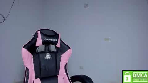 Snapshot of little_shaara chatting on 30, 9, 2025 Shaara  online show from 30, 9, 2025