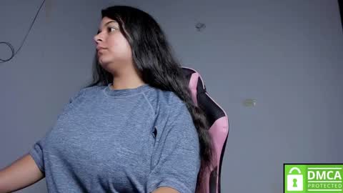 Snapshot of little_shaara chatting on 10, 10, 2025 Shaara  online show from 10, 10, 2025