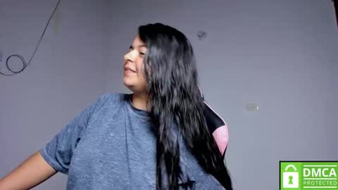 Snapshot of little_shaara chatting on 21, 10, 2025 Shaara  online show from 21, 10, 2025