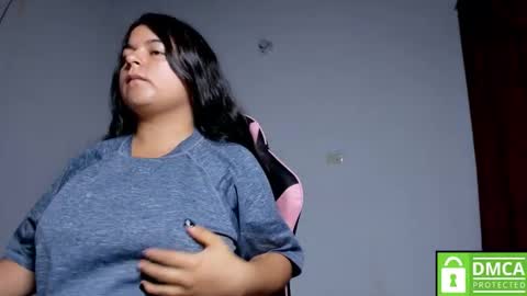 Snapshot of little_shaara chatting on 22, 10, 2025 Shaara  online show from 22, 10, 2025