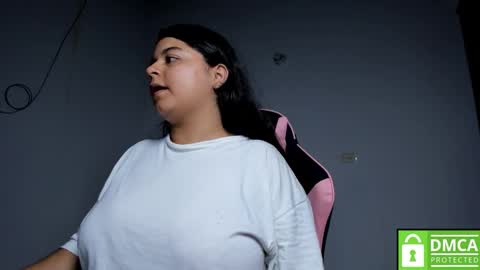 Snapshot of little_shaara chatting on 28, 10, 2025 Shaara  online show from 28, 10, 2025