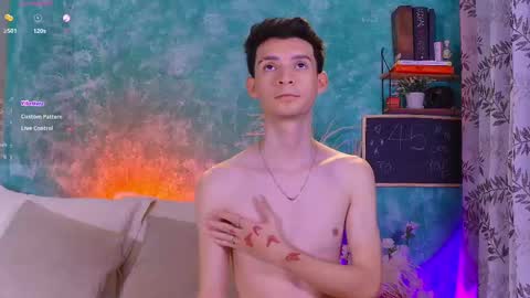 Snapshot of little_twiink chatting on 11, 9, 2025 Juan Ferrer online show from 11, 9, 2025