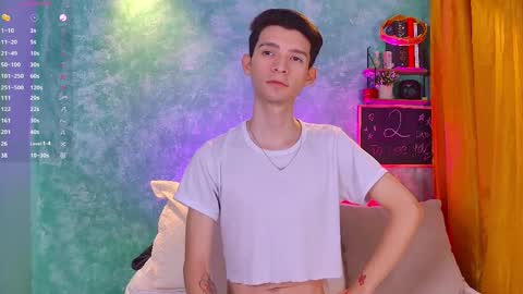 Snapshot of little_twiink chatting on 21, 10, 2025 Juan Ferrer online show from 21, 10, 2025