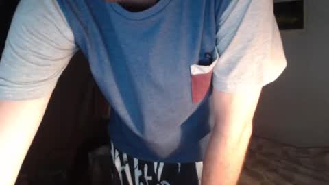 littlealien7 online show from 23, 1, 2025