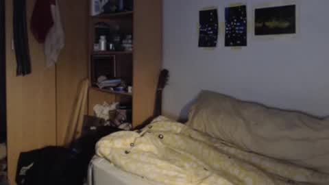 littlealien7 online show from 17, 10, 2025