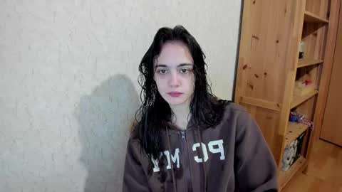 littleashleyy online show from 23, 11, 2025