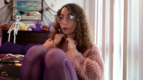 Snapshot of littledeathtrap chatting on 19, 10, 2025 littledeathtrap online show from 19, 10, 2025