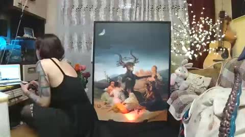 littlehappines online show from 3, 5, 2026