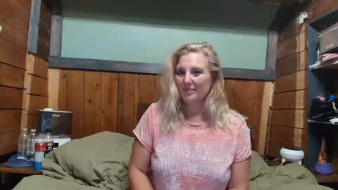 Snapshot of littlelisa1 chatting on 16, 7, 2026 lisanixs online show from 16, 7, 2026