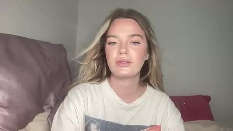 Snapshot of littlemaryjane19 chatting on 22, 10, 2025 Marciabrady online show from 22, 10, 2025