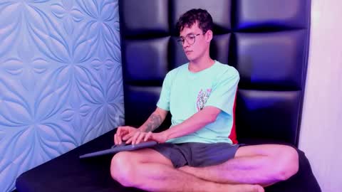 MAX online show from 9, 9, 2025