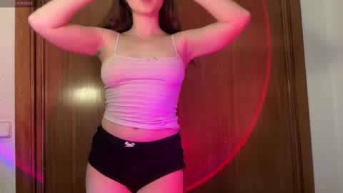 littlemia23 online show from 5, 3, 2026