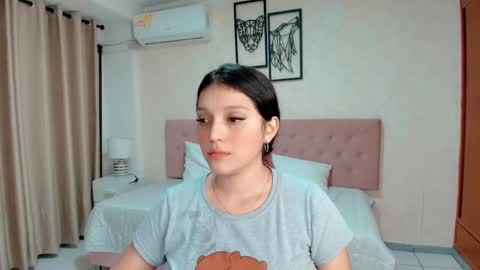 Sarahs Room online show from 4, 3, 2025