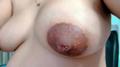 Sarahs Room online show from 4, 3, 2025