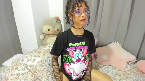 Snapshot of littlemoon18 chatting on 28, 1, 2025 Luna online show from 28, 1, 2025