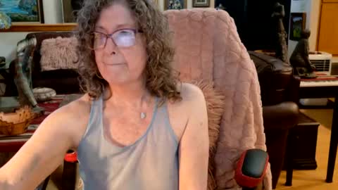 Miss D   Shows Mon Wed  Fri online show from 4, 8, 2026