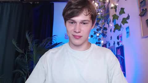 Snapshot of littlesadcabbage chatting on 8, 9, 2025 Sonnenschein online show from 8, 9, 2025