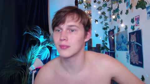 Snapshot of littlesadcabbage chatting on 19, 9, 2025 Sonnenschein online show from 19, 9, 2025