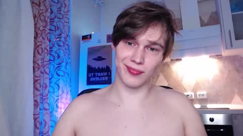 Snapshot of littlesadcabbage chatting on 15, 12, 2025 Sonnenschein online show from 15, 12, 2025