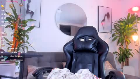 LITTLE SEXY RUBY online show from 3, 1, 2025