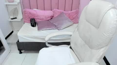 Snapshot of littlesofii chatting on 11, 9, 2025 sofii online show from 11, 9, 2025