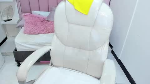 Snapshot of littlesofii chatting on 18, 11, 2025 sofii online show from 18, 11, 2025