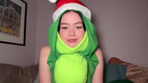 Little Sugar Pea  online show from 25, 12, 2024