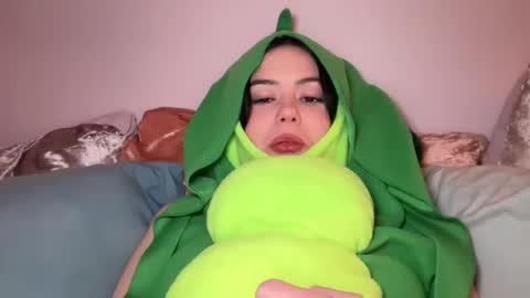 Little Sugar Pea  online show from 5, 1, 2025