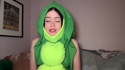 Little Sugar Pea  online show from 15, 1, 2025