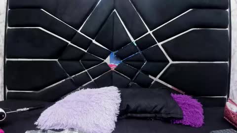 Snapshot of littlesussyy chatting on 21, 10, 2025 Sussy  online show from 21, 10, 2025