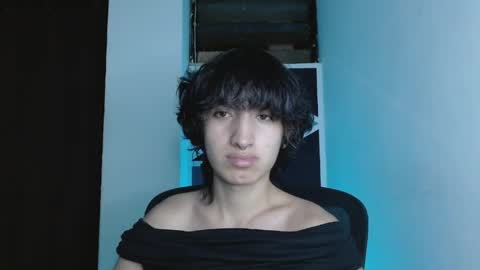 Snapshot of littlextrem chatting on 10, 5, 2026 Eros online show from 10, 5, 2026