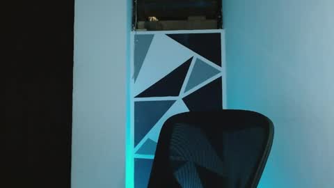Snapshot of littlextrem chatting on 4, 6, 2026 Eros online show from 4, 6, 2026