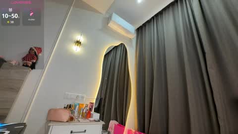 Snapshot of liuli_flower chatting on 20, 4, 2026 liuli_flower online show from 20, 4, 2026