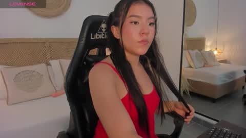 liv honeey  online show from 24, 10, 2025