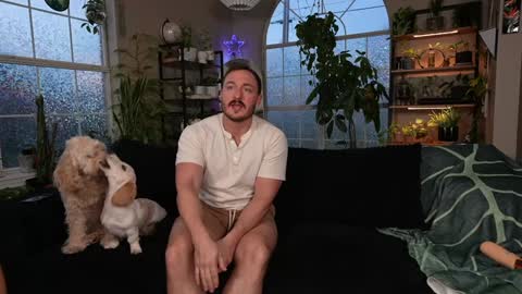 Liv and Drew online show from 11, 1, 2026