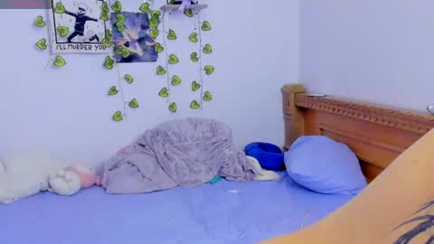 Snapshot of livemakio chatting on 11, 5, 2026 Liz online show from 11, 5, 2026