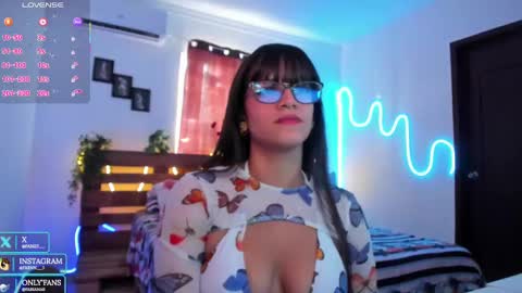 Snapshot of livfabi_ chatting on 1, 10, 2025 Livfabi  online show from 1, 10, 2025