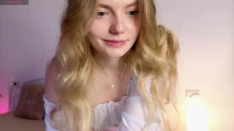 livia_hot online show from 6, 5, 2026