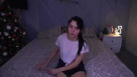 Snapshot of liviashy chatting on 18, 12, 2025 liviashy online show from 18, 12, 2025