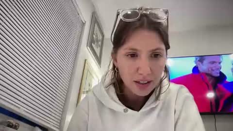 Snapshot of livvyybearxx chatting on 13, 6, 2026 liv online show from 13, 6, 2026