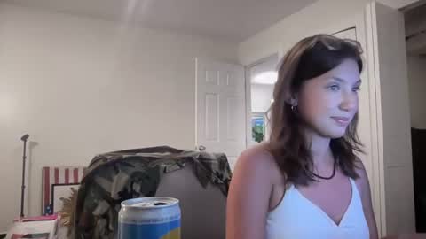Snapshot of livvyybearxx chatting on 23, 6, 2026 liv online show from 23, 6, 2026