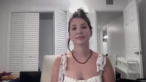 Snapshot of livvyybearxx chatting on 12, 7, 2026 liv online show from 12, 7, 2026
