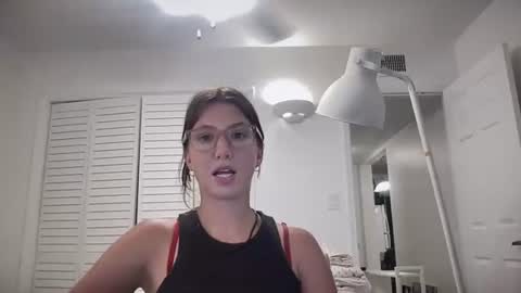 Snapshot of livvyybearxx chatting on 19, 7, 2026 liv online show from 19, 7, 2026