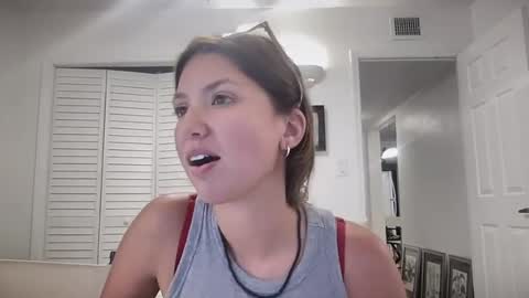 Snapshot of livvyybearxx chatting on 30, 7, 2026 liv online show from 30, 7, 2026